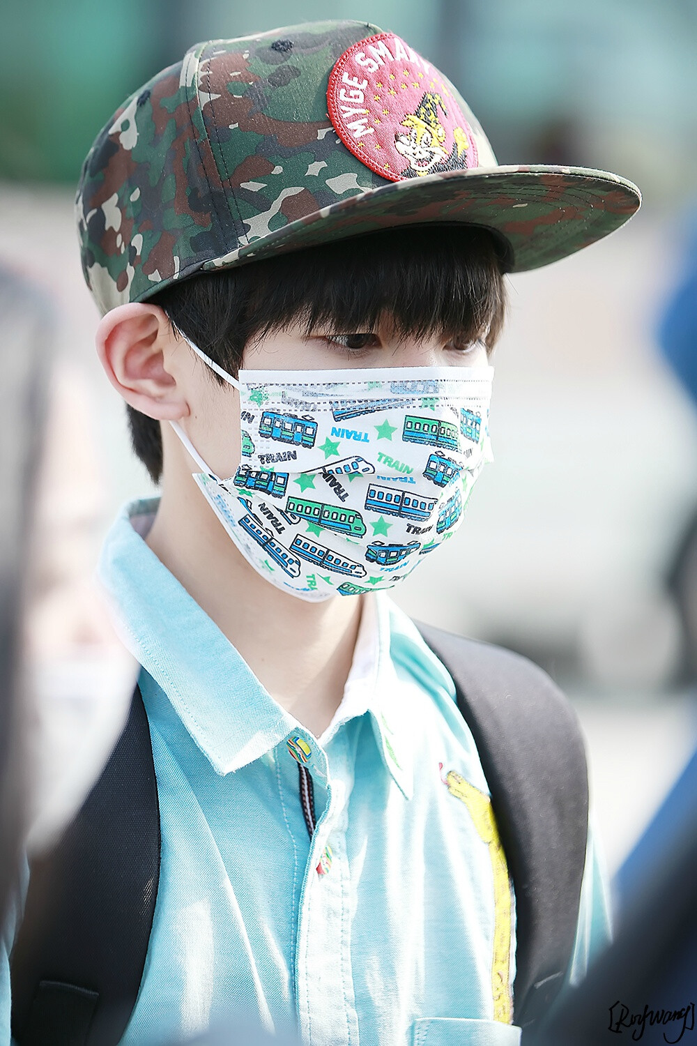 TFBOYS王源 150331上海返重庆 cr：RoyWang1108