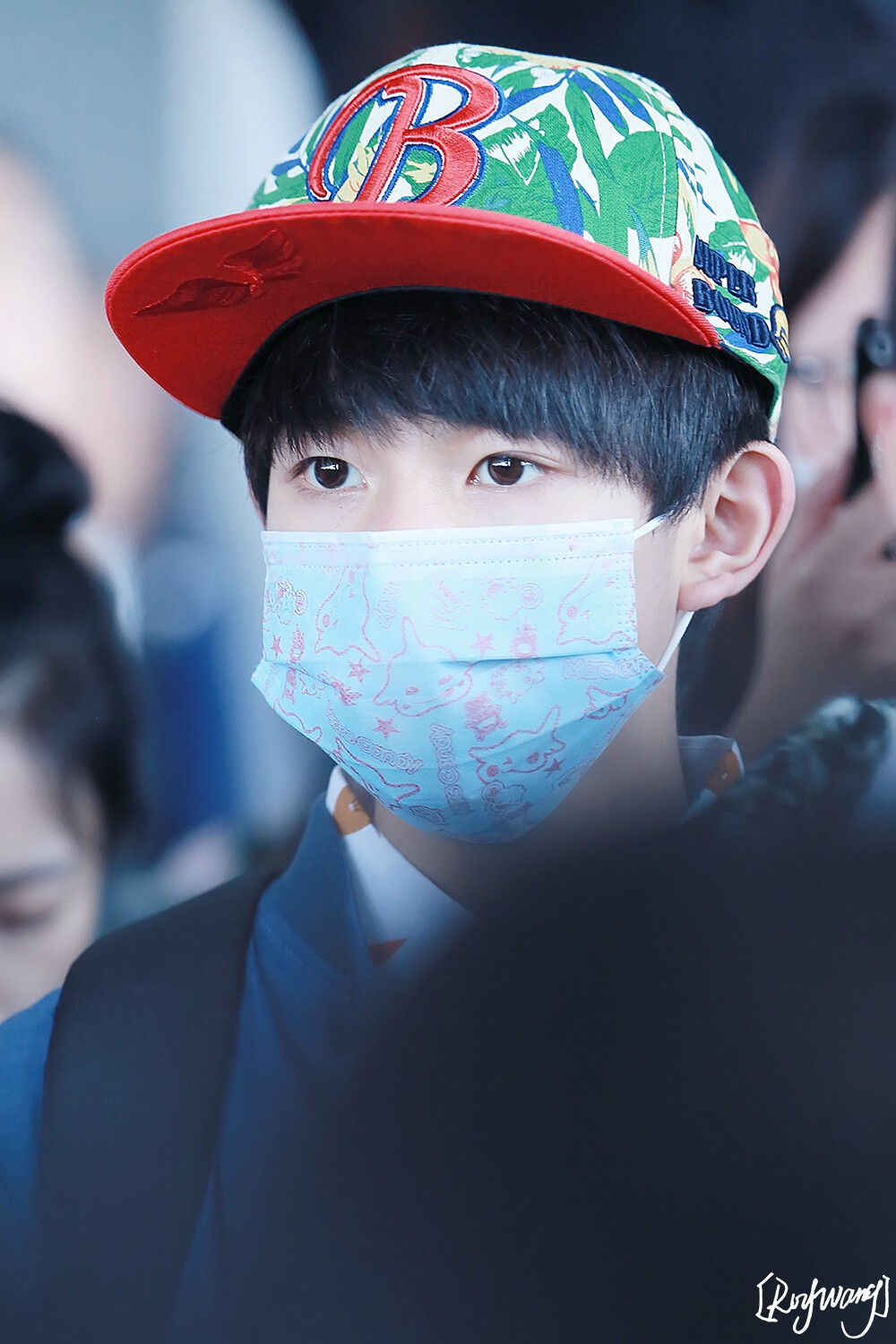 TFBOYS王源 150412北京赴深圳 cr：RoyWang1108