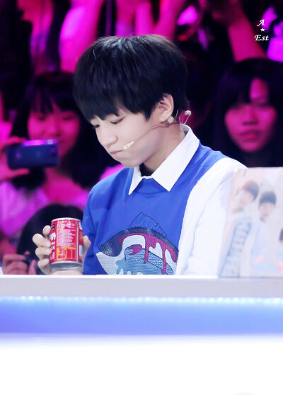 #王俊凯# #TFBOYS王俊凯# #TFBOYS# 140828cr A_Est