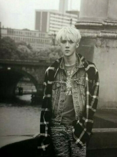 冰山忙内认证