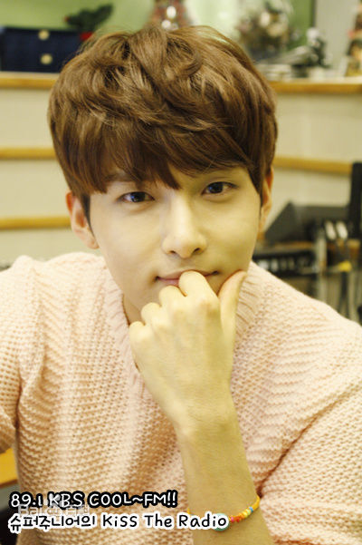 金厉旭（Kim Ryeo Wook） kiss the radio