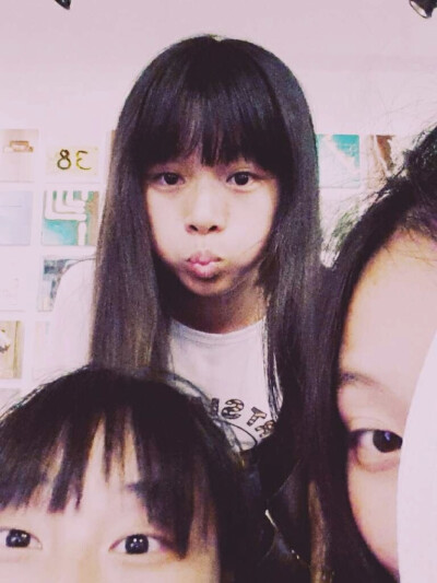 拍摄女战士 小清新 这是今天算正常的三人照