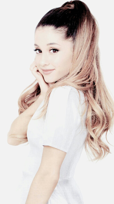 ArianaGrande