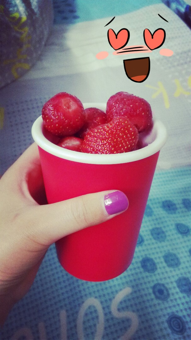 我爱草莓*^_^*