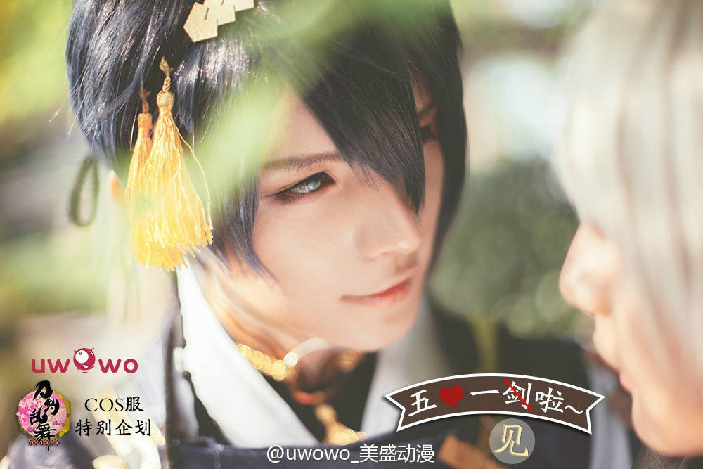 [cp]#刀剑乱舞# COS 三日月宗近@乐乐SORA 鹤丸国永 原po 三日鹤有審神@桐绘_ 和泉守兼定@NaGi_Hiromu (日本) へし切長谷部@USAKOASCE (日本) 摄影@传闻中的金少_古越ACG @按快门的猫叔叔 @鬼才_邪少 文案THX@明石清脑丸 第一次拍摄不足之处下次改进，首次和日本COSER合作很开心！期待再一次拍摄！[/cp]