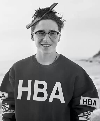 Brooklyn Beckham 布鲁克林贝克汉姆