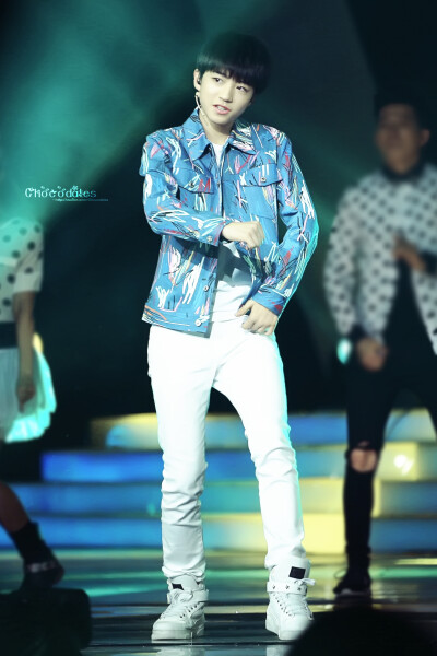 TFBOYS王俊凯 2015.04.13 第15届音乐风云榜年度盛典表演现场。