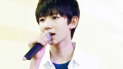 TFBOYS 王源 掌声响起来