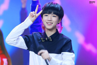 王俊凯 karry tfboys