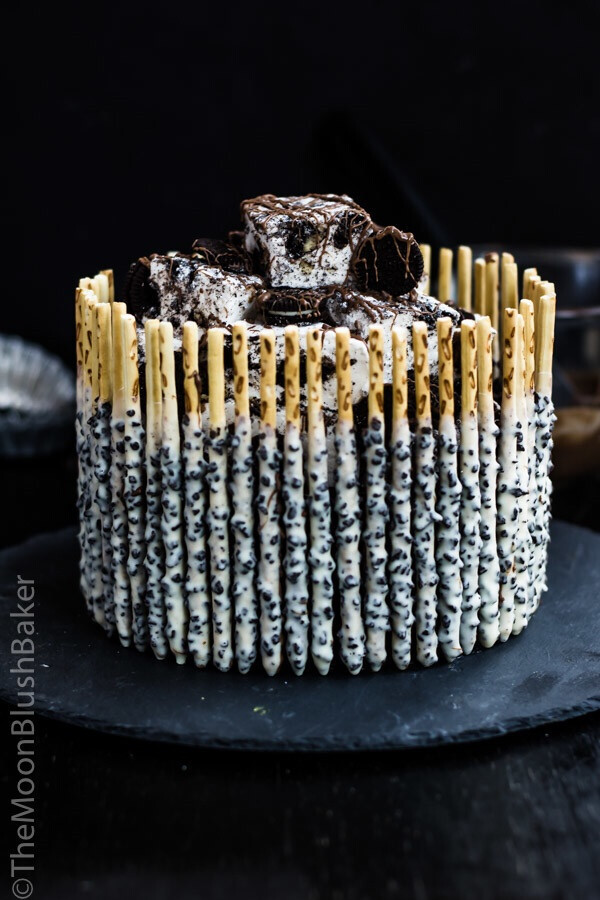 COOKIES AND CREAM INSANITY CAKE