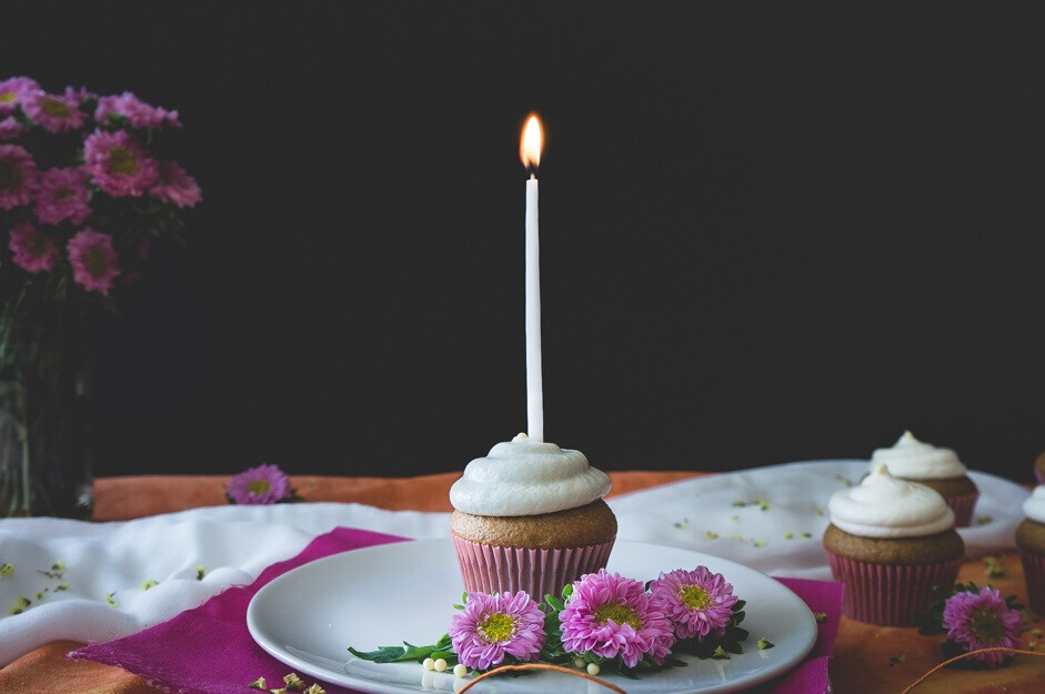 Carrot Cupcakes with Maple Cream Cheese Frosting