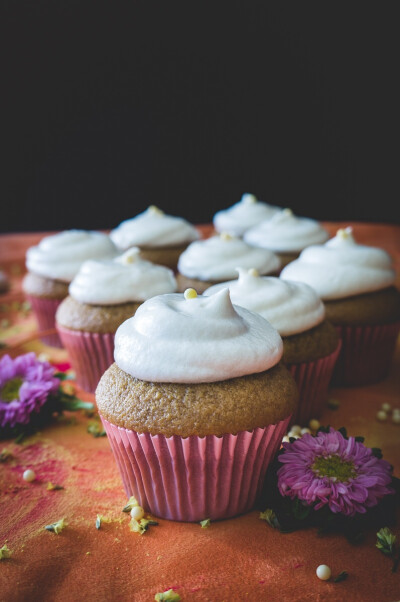 Carrot Cupcakes with Maple Cream Cheese Frosting