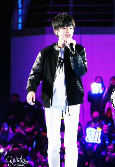 #王俊凯##tfboys王俊凯##tfboys# 141231江苏跨年 crMercury_Rainbow王俊凯个站 