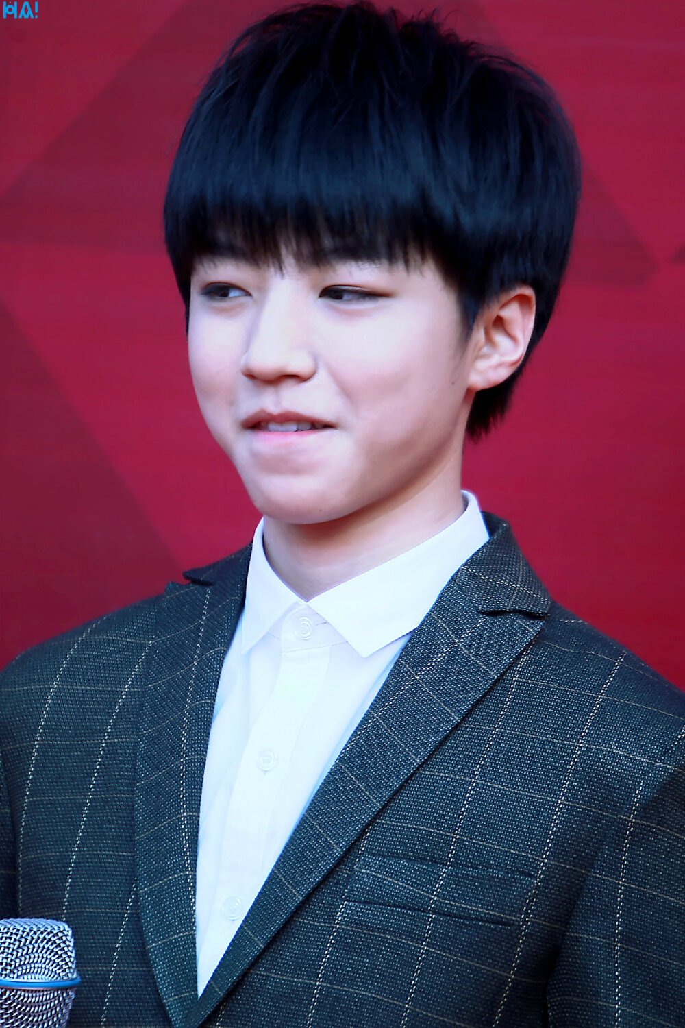 #王俊凯# #TFBOYS王俊凯# #TFBOYS# 150413音乐风云榜红毯 cr 哈感叹号