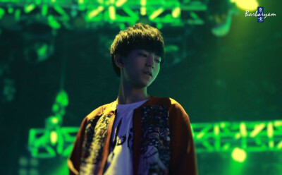 #王俊凯# #TFBOYS王俊凯# #tfboys# 150211 央视网络春晚 CR：王俊凯的坝坝筵-东京应援队