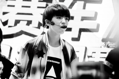 #王俊凯# #TFBOYS王俊凯# #TFBOYS# 20140801chinajoy cr logo