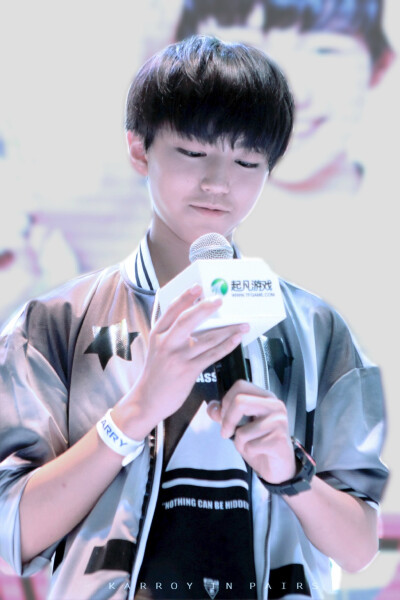 #王俊凯# #TFBOYS王俊凯# #TFBOYS# 20140801chinajoy cr：InPairs_KarRoy