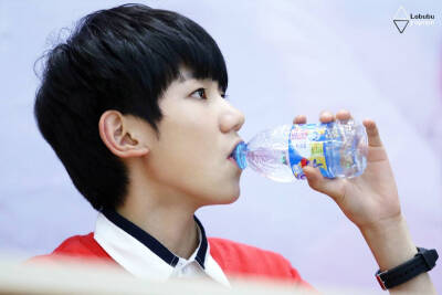 王源 1108 tfboys cr:logo