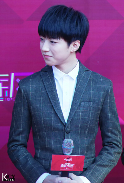 TFBOYS王俊凯 2015.04.13 第15届音乐风云榜年度盛典红毯现场。