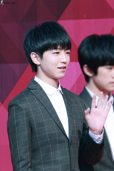 TFBOYS王俊凯 2015.04.13 第15届音乐风云榜年度盛典红毯现场。