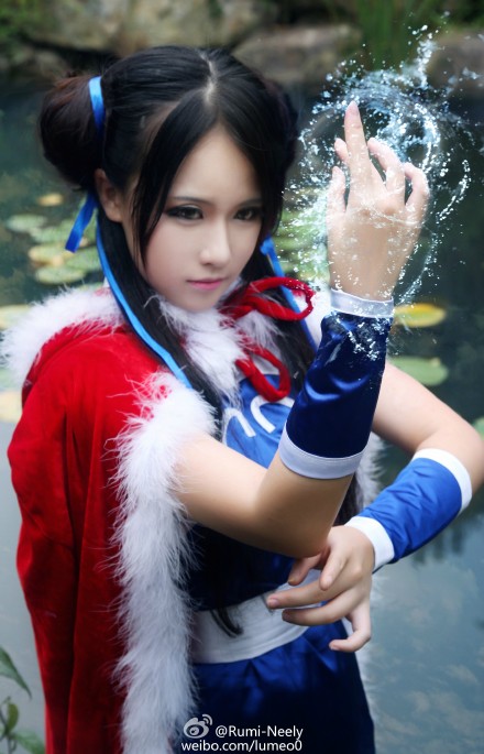 @Rumi-Neely #仙剑奇侠传# #赵灵儿# “既不回头，何必不忘。既然无缘，何须誓言。今日种种，似水无痕。明夕何夕，君已陌路。” 感谢服装@鵼鵼鵼鵼鵼 摄影@木非一 后期：@逆光是颗好蛋蛋