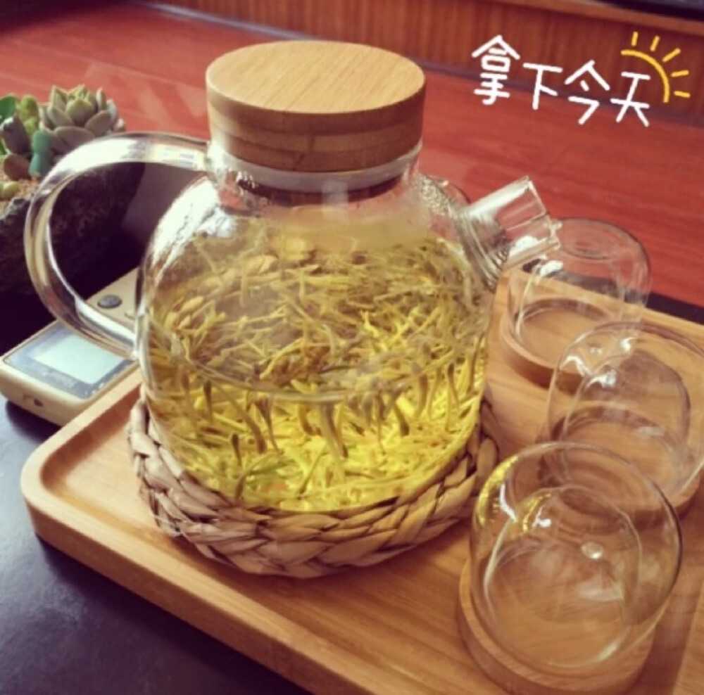 #下午茶# 大热天～ 金银花和冰糖更配喔～