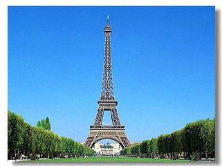 法国——埃菲尔铁塔 艾菲尔铁塔（法语：La Tour Eiffel）是一座于1889年建成位于法国巴黎战神广场上的镂空结构铁塔，高300米，天线高24米，总高324米。艾菲尔铁塔得名于设计它的桥梁工程师居斯塔夫·艾菲尔。铁塔设计新颖独特，是世界建筑史上的技术杰作，因而成为法国和巴黎的一个重要景点和突出标志。埃菲尔铁塔是巴黎的标志之一，被法国人爱称为“铁娘子”。它和纽约的帝国大厦、东京的电视塔同被誉为西方三大著名建筑。