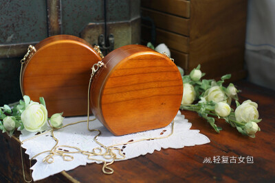 特别的单品，天然木制复古女包~ http://item.taobao.com/item.htmspm=2013.1.0.0.IWBbMf&amp;amp;id=45144009027