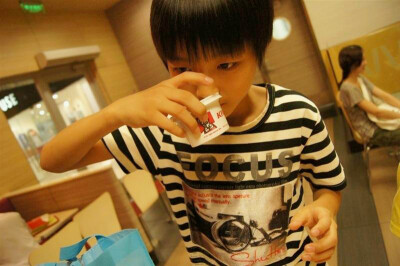 #王俊凯# #TFBOYS王俊凯# #TFBOYS# 饭修图 cr 屠妻的微博客户端