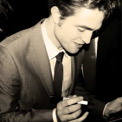 罗伯特·帕丁森（Robert Pattinson）