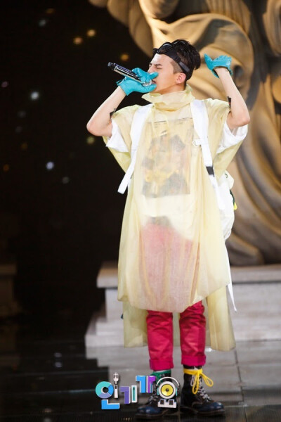 权志龙人气歌谣现场图