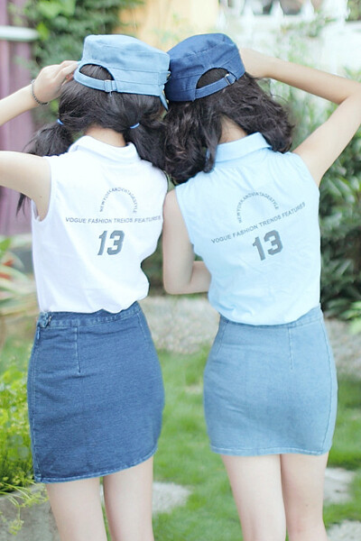 闺蜜照就这么拍 姐妹装 简单无袖上衣+包臀A字短裙