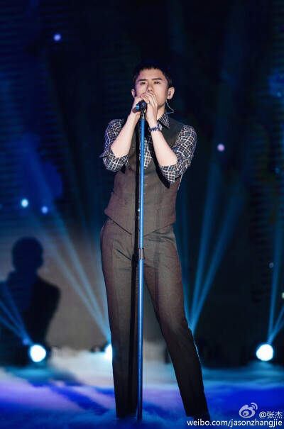 呀呀呀 望哪儿呢！！！