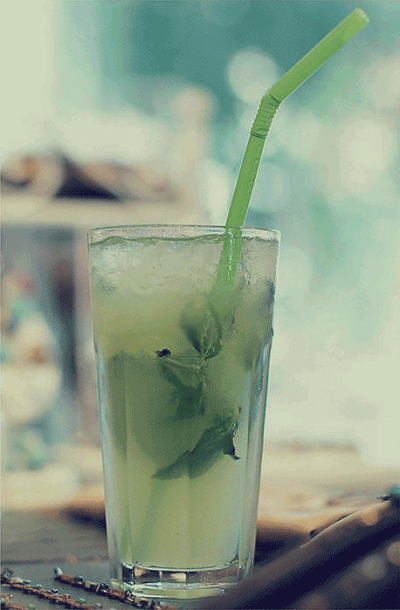 静物，桌面壁纸，锁屏壁纸，聊天背景——@森 The moon's haif of the summer