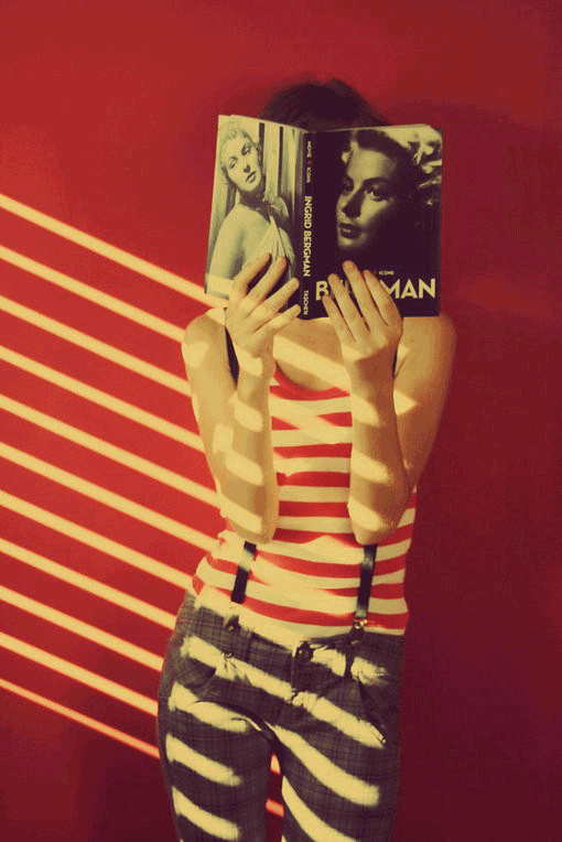 桌面壁纸，锁屏壁纸，聊天背景——@森 The moon's haif of the summer