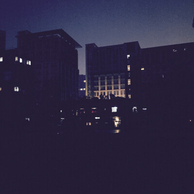 黑夜凄凉