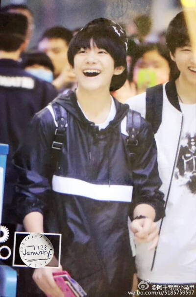 我们的小王子~~你笑得多么开心~~