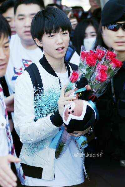 #王俊凯# #TFBOYS王俊凯# #TFBOYS# 150516 重庆至首尔 cr 酱油eonni