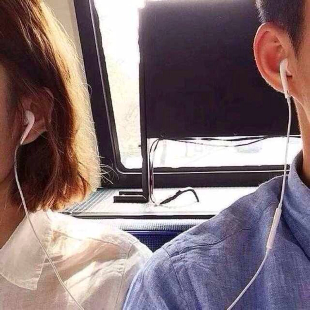 耳机 情侣头像