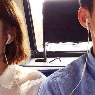 耳机 情侣头像