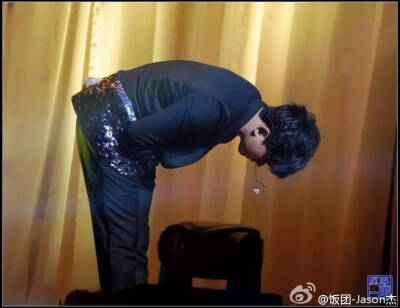 张杰 杰式鞠躬