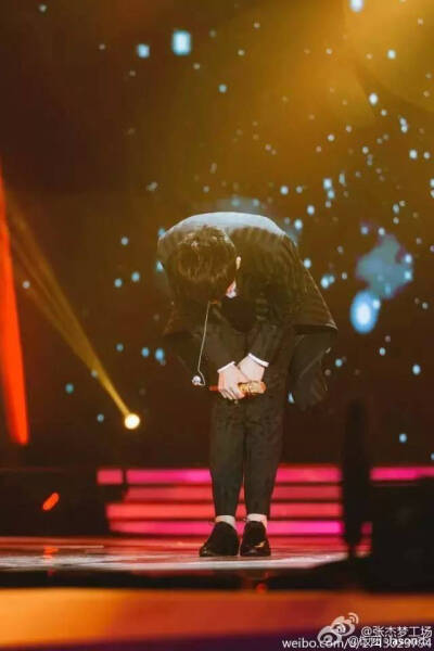 张杰 杰式鞠躬