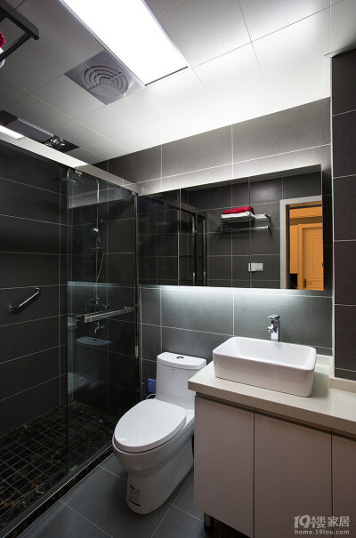 【{未央——房子可以不大 但必须要有调《小虫虫の家》}】小区:新安天苑 套内面积:70 设计:郑亮