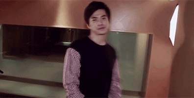 李健动图｜啵啵啵清华哥哥好帅呀我要晕倒啦