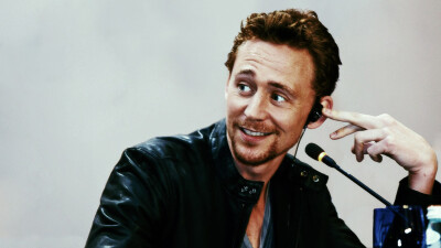 Tom Hiddleston