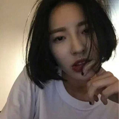 短发 短发女生 好看的短发~