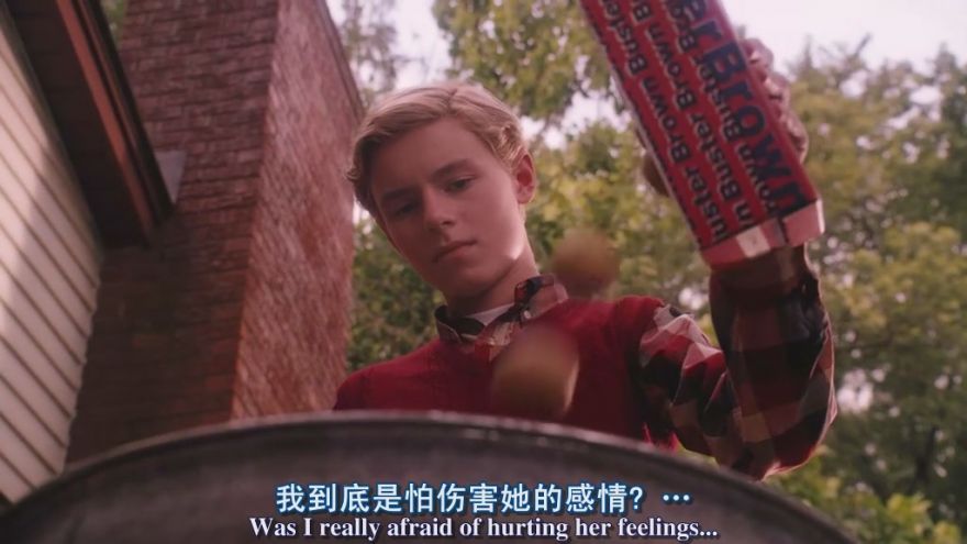 卡兰·麦克奥利菲（Callan McAuliffe），1995年1月24日出生于澳大利亚悉尼，演员。15岁处女作〔怦然心动〕哎呦我去，各种360°无死角，看的我鼻血横流春心荡漾，各种耍流氓~\(≧▽≦)/~原来心中童年里那个那个少年是真的存在的。