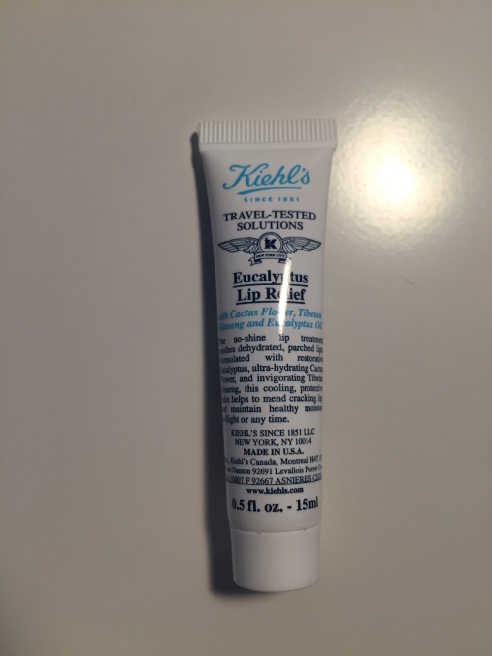 kiehl's护唇膏，薄荷味，夜晚做唇膜第二天嘴巴润到不行！