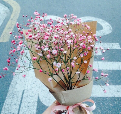 不要憎恨过去，没有他们的嘲笑.讽刺.白眼.你无法成为如今这么坚强的人