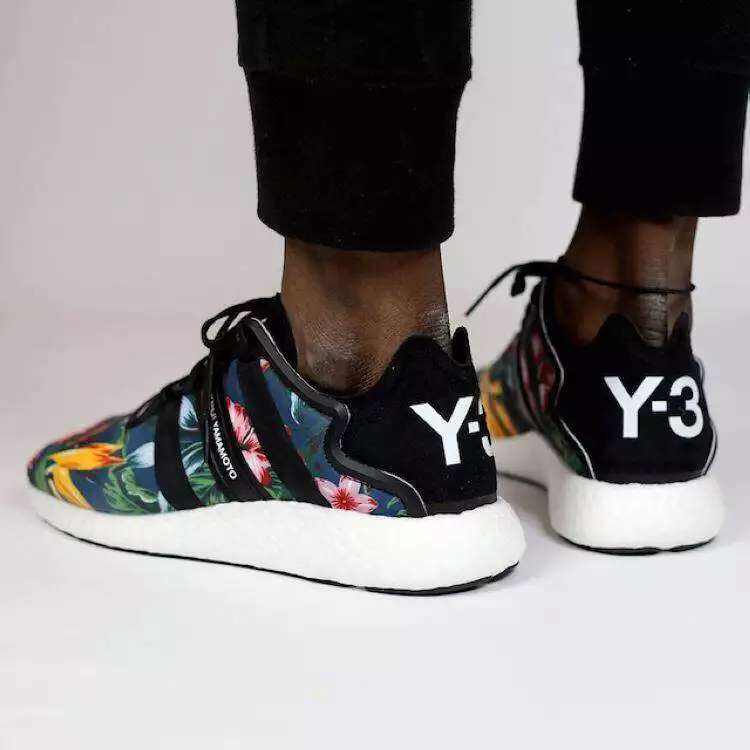 adidas Y3独家花艺 新款上市 超炫酷跑鞋 无与伦比的美丽 码子36-44 